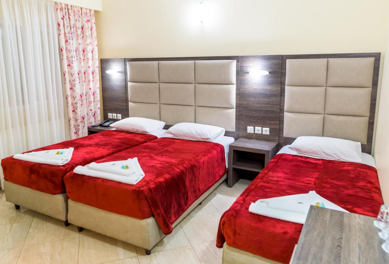Santa Rosa Hotel & Beach อเล็กซานโดรโพลิส ภายนอก รูปภาพ