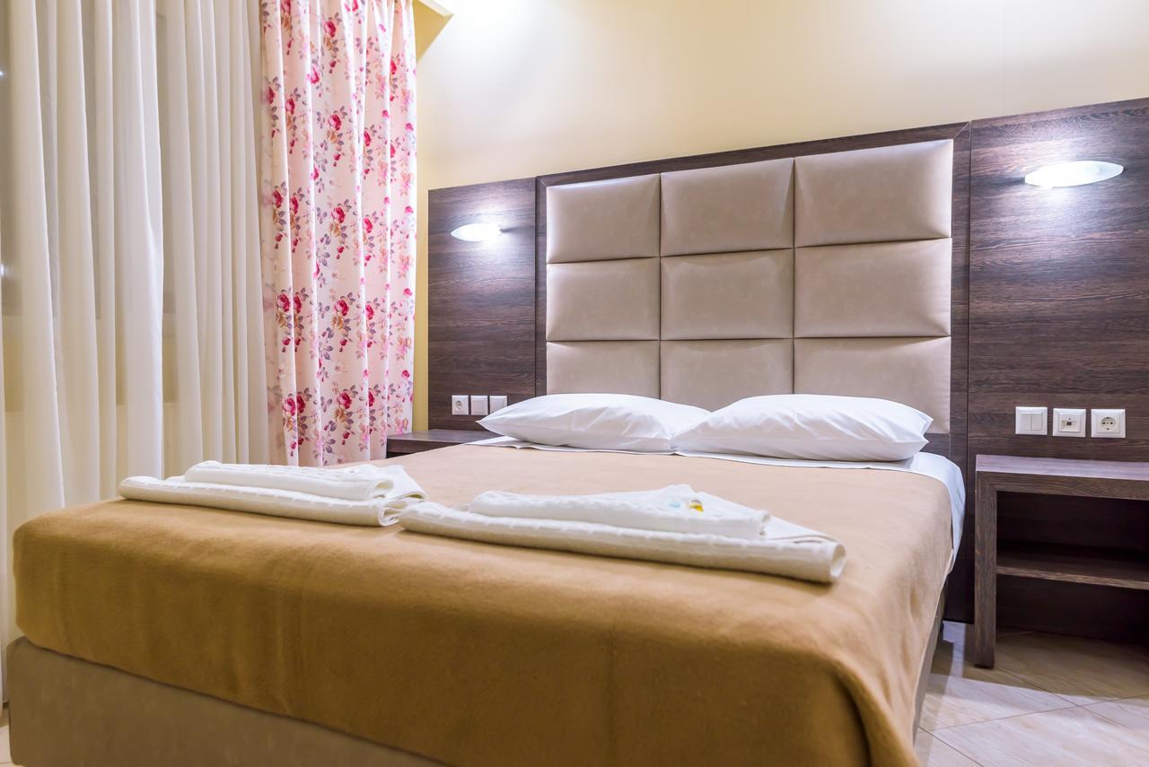 Santa Rosa Hotel & Beach อเล็กซานโดรโพลิส ภายนอก รูปภาพ